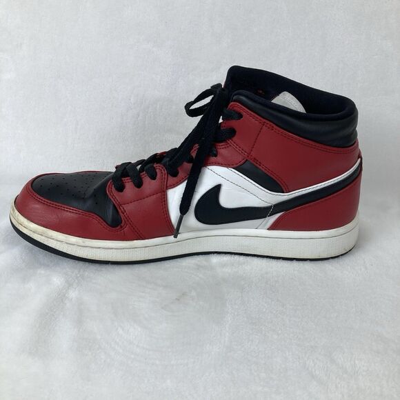 Nike Air Jordan 1 Mens Size 12 Mid Chicago Black Toe Red 2020 Retro 554724-069 main image 6
